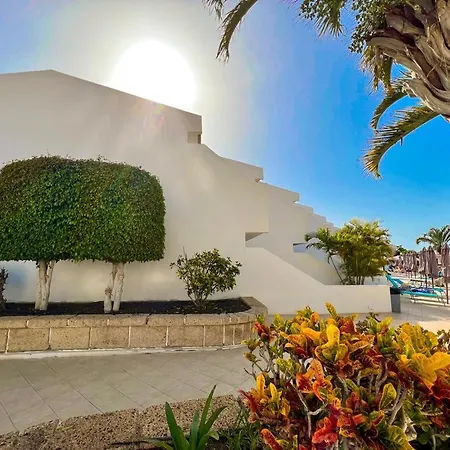 Апартаменты Malibu Ocean Sunset